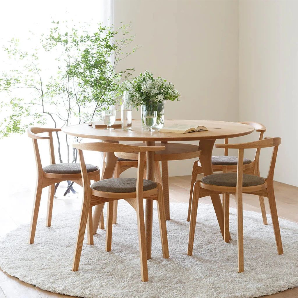 AGILE Circle Dining Table – PIANO ISOLA