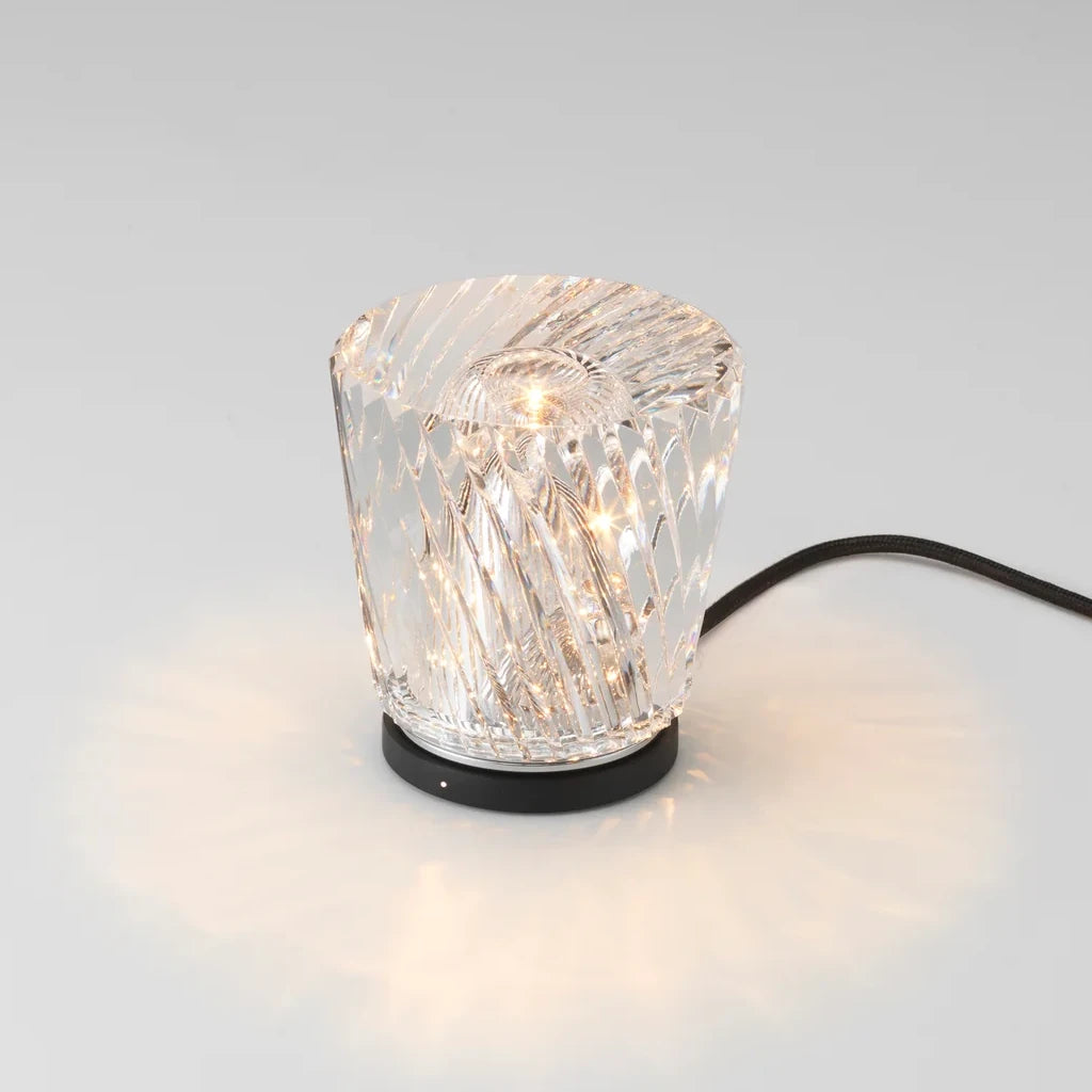 Xtal(Xtal Becrux) テーブルランプ|Ambientec – PIANO ISOLA Xtal(Xtal Becrux) テーブルランプ|Ambientec – PIANO ISOLA