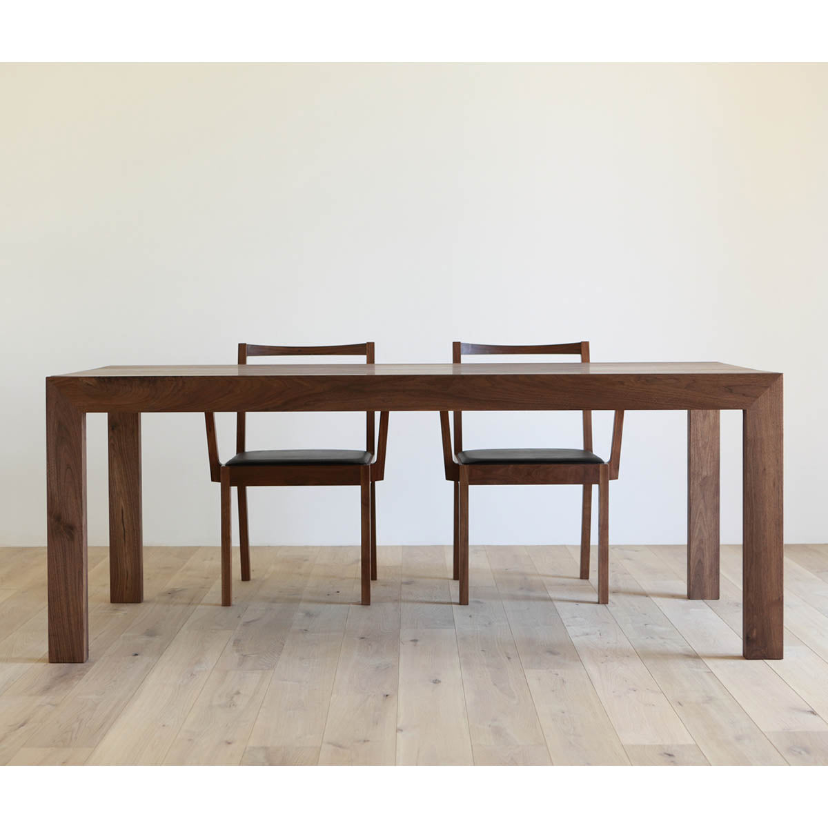 CARAMELLA Dining Table – PIANO ISOLA