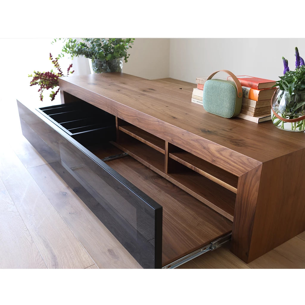 CHOCOLAT TV Board – PIANO ISOLA CHOCOLAT TV Board – PIANO ISOLA