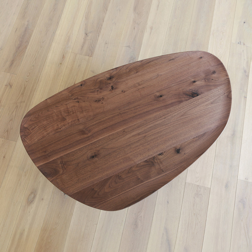 LEGARE Clam Table – PIANO ISOLA