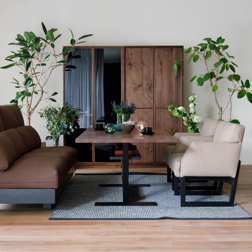 HIRASHIMA LOOK BOOK｜LIBERIA PLUS  LD Table