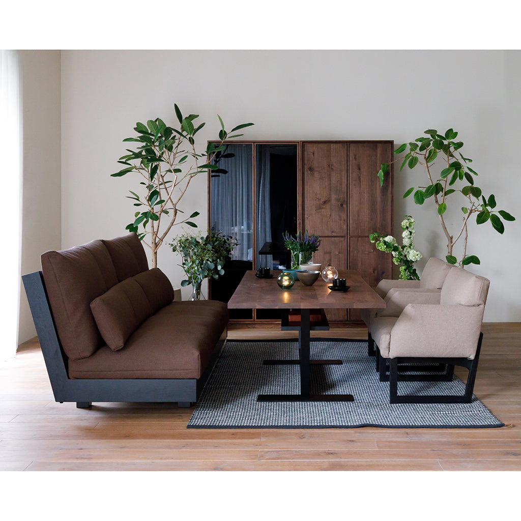 フラチェアL Work Plus（ワークプラス）】 LANDLE CHAIR｜やわらかな曲線と遊び心