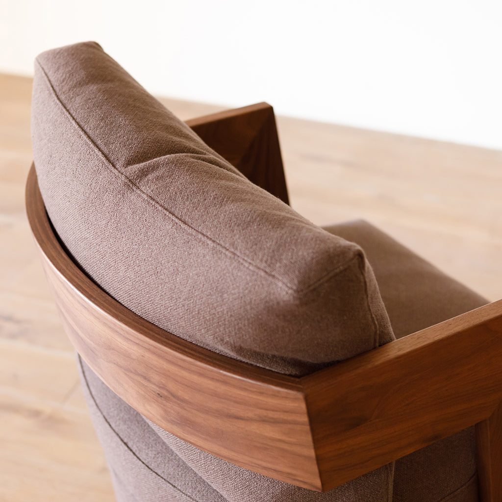 SOLIDO Round Chair – PIANO ISOLA