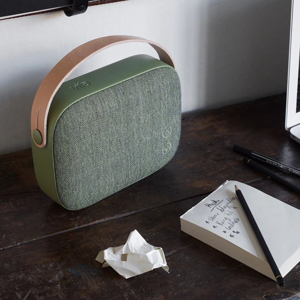 HELSINKI ポータブルスピーカー|vifa – PIANO ISOLA